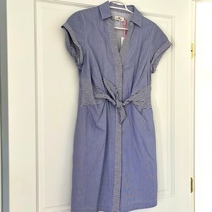 Never been worn Vineyard Vines tie front mixed stripe shirtdress